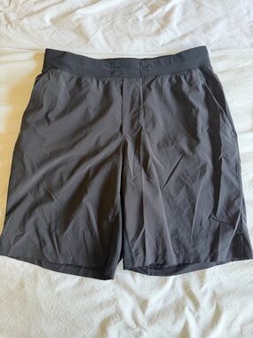lululemon T.H.E. Short 9” Inseam
